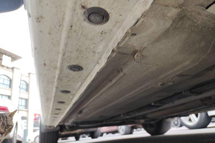 Used Nissan Sylphy 2021 Classic 1.6XE CVT Exclusive Edition Right Side Sill