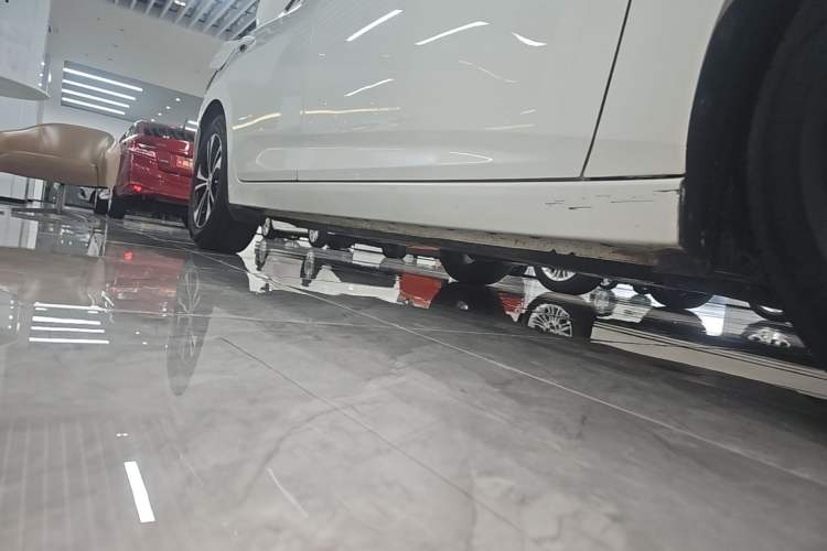 Used Nissan Sylphy 2021 1.6L XL CVT Enjoyment Edition Right Side Sill