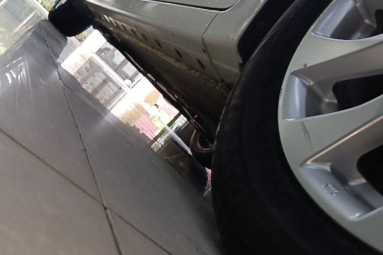 Used Nissan Sylphy 2021 Classic 1.6XL CVT Luxury Edition Right Side Sill