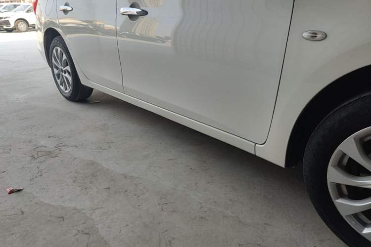 Used Nissan Sylphy 2021 Classic 1.6XE CVT Comfort Edition Right Side Sill