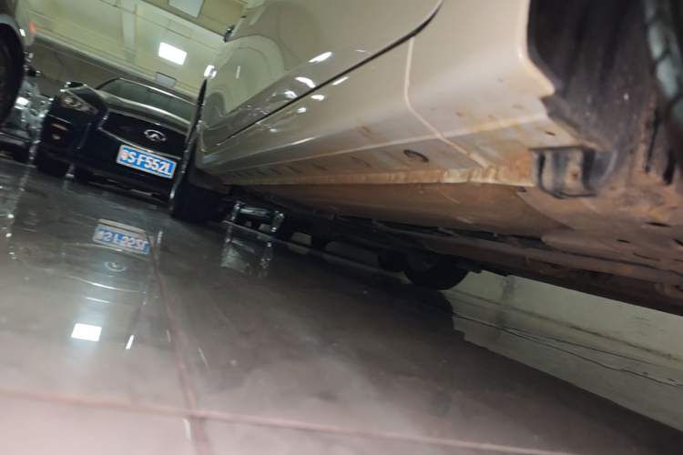 Used Nissan Sylphy 2021 Classic 1.6XL CVT Luxury Edition Right Side Sill