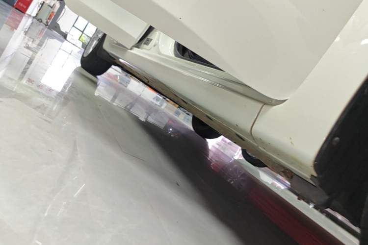 Used Nissan Sylphy 2021 Classic 1.6XE CVT Comfort Edition Right Side Sill