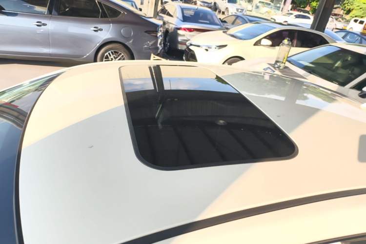 Used Nissan Sylphy 2021 Classic 1.6XL CVT Luxury Edition Roof