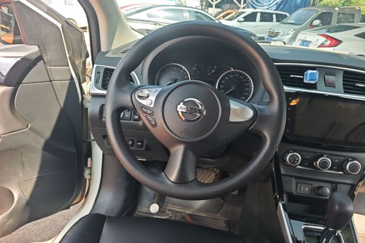 Used Nissan Sylphy 2021 Classic 1.6XL CVT Luxury Edition Steering Wheel