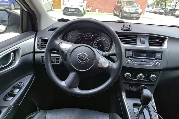 Used Nissan Sylphy 2021 Classic 1.6XE CVT Exclusive Edition Steering Wheel