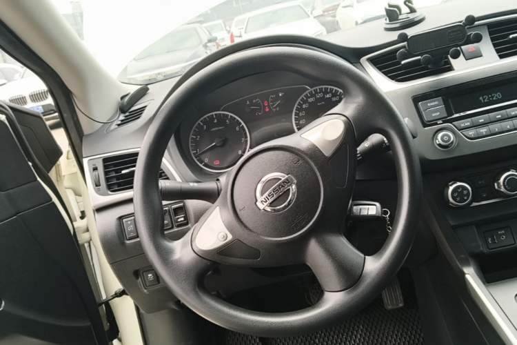 Used Nissan Sylphy 2021 Classic 1.6XL CVT Luxury Edition Steering Wheel