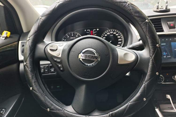 Used Nissan Sylphy 2021 Classic 1.6XL CVT Luxury Edition Steering Wheel