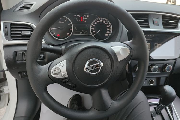 Used Nissan Sylphy 2021 Classic 1.6XL CVT Luxury Edition Steering Wheel