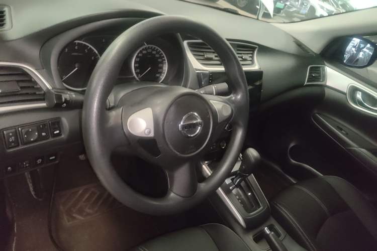 Used Nissan Sylphy 2021 Classic 1.6XL CVT Luxury Edition Steering Wheel