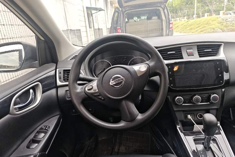 Used Nissan Sylphy 2021 Classic 1.6XL CVT Luxury Edition Steering Wheel