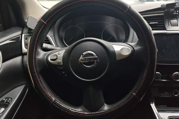 Used Nissan Sylphy 2021 Classic 1.6XL CVT Luxury Edition Steering Wheel