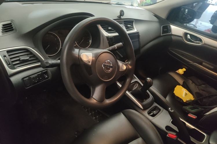 Used Nissan Sylphy 2021 Classic 1.6XE Manual Comfort Edition Steering Wheel