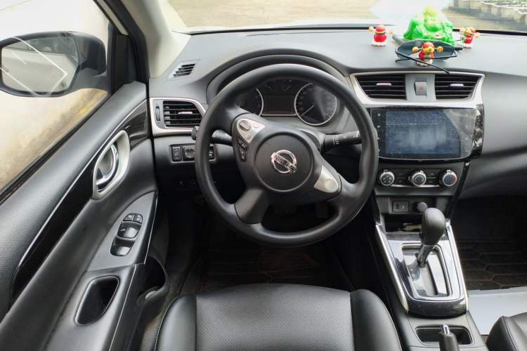 Used Nissan Sylphy 2021 Classic 1.6XL CVT Luxury Edition Steering Wheel