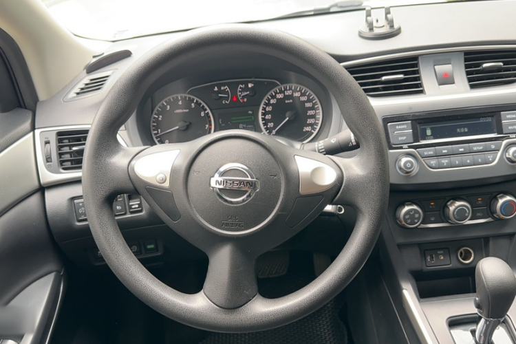 Used Nissan Sylphy 2021 Classic 1.6XL CVT Luxury Edition Steering Wheel