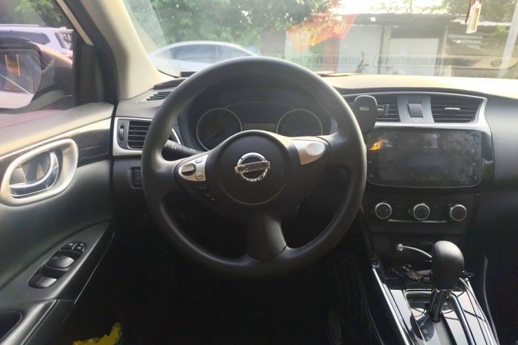 Used Nissan Sylphy 2021 Classic 1.6XL CVT Luxury Edition Steering Wheel