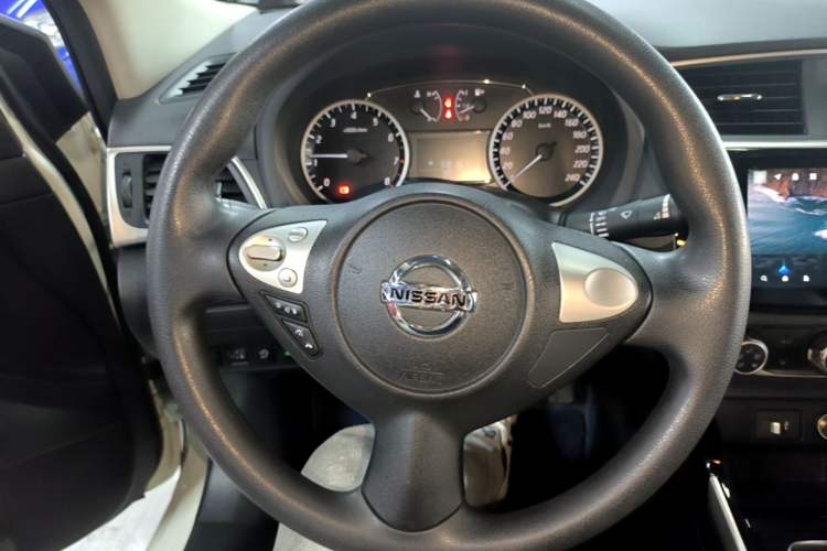 Used Nissan Sylphy 2021 Classic 1.6XL CVT Luxury Edition Steering Wheel