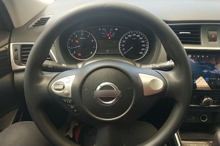 Used Nissan Sylphy 2021 Classic 1.6XL CVT Luxury Edition Steering Wheel