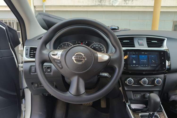Used Nissan Sylphy 2021 Classic 1.6XL CVT Luxury Edition Steering Wheel