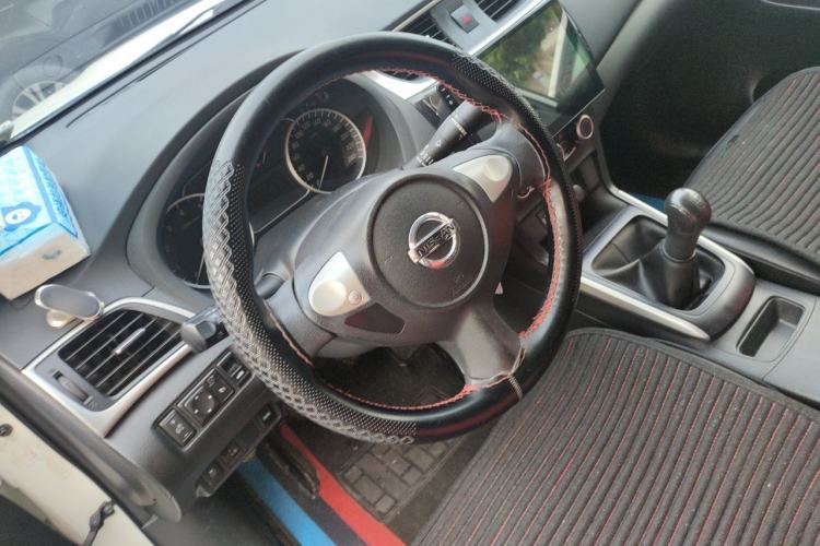 Used Nissan Sylphy 2021 Classic 1.6XE Manual Comfort Edition Steering Wheel