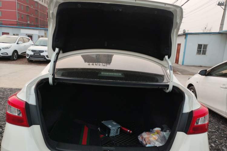 Used Nissan Sylphy 2021 Classic 1.6XE CVT Comfort Edition Trunk