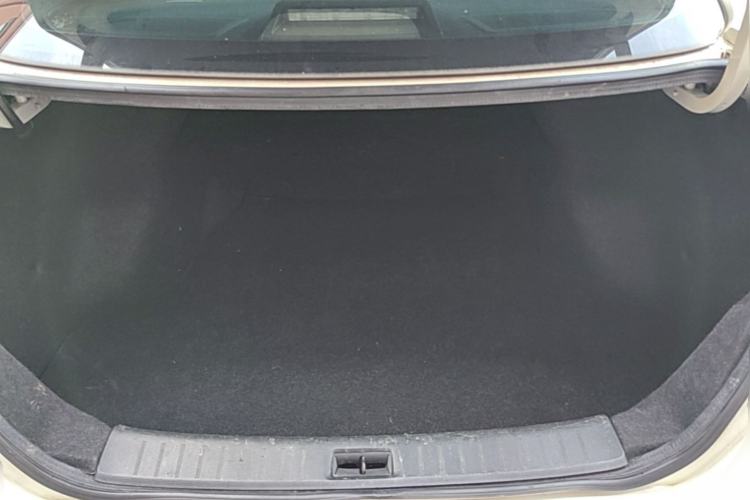 Used Nissan Sylphy 2021 Classic 1.6XE CVT Exclusive Edition Trunk