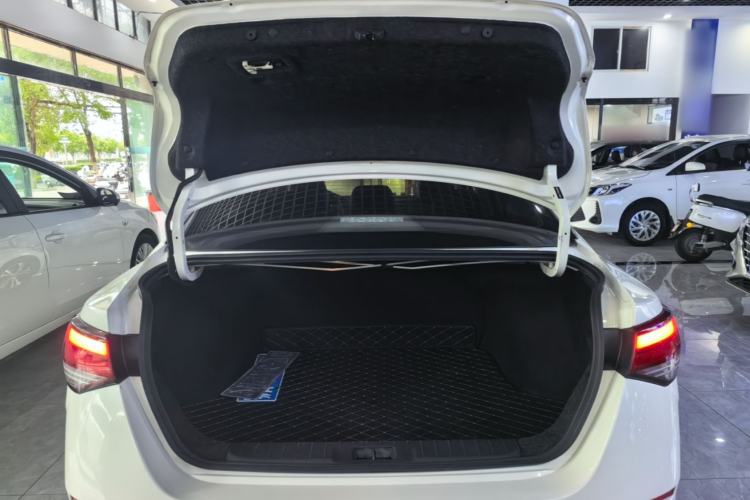 Used Nissan Sylphy 2021 1.6L XL CVT Enjoyment Edition Trunk