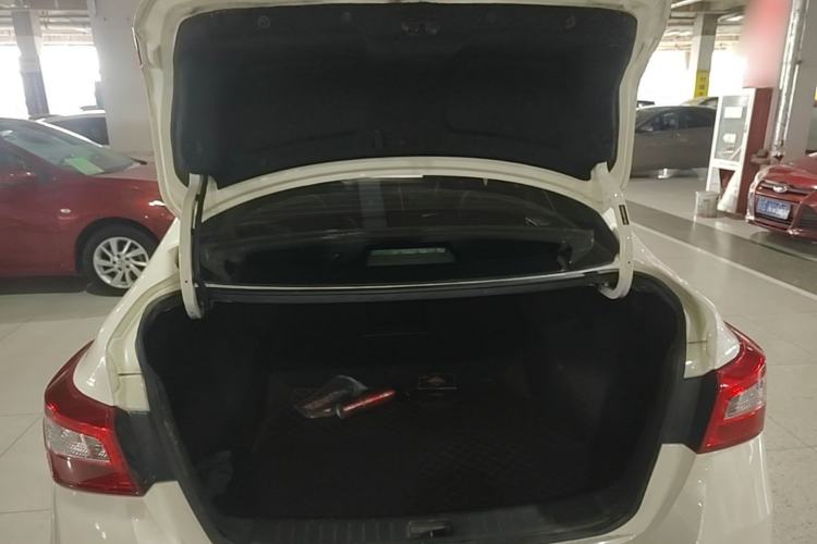 Used Nissan Sylphy 2021 Classic 1.6XL CVT Luxury Edition Trunk