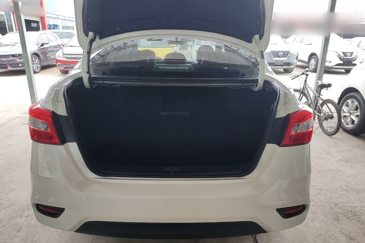Used Nissan Sylphy 2021 Classic 1.6XL CVT Luxury Edition Trunk