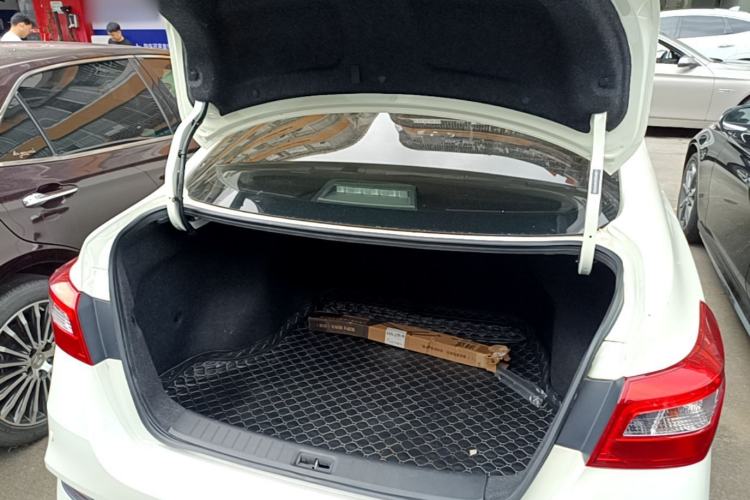 Used Nissan Sylphy 2021 Classic 1.6XE CVT Comfort Edition Trunk