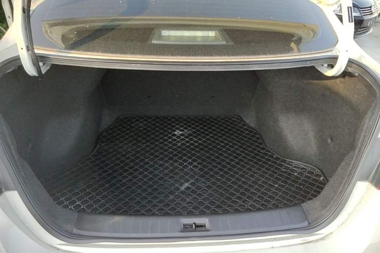 Used Nissan Sylphy 2021 Classic 1.6XL CVT Luxury Edition Trunk