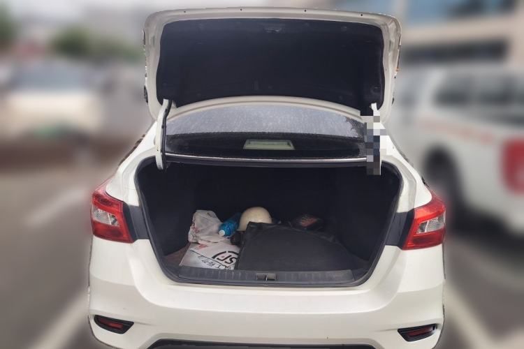 Used Nissan Sylphy 2021 Classic 1.6XE CVT Comfort Edition Trunk