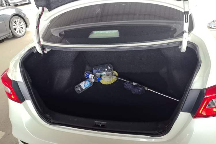 Used Nissan Sylphy 2021 Classic 1.6XE CVT Comfort Edition Trunk