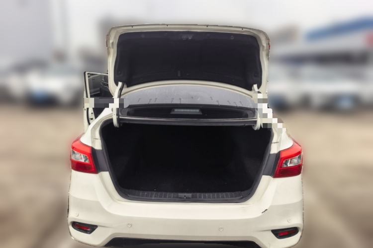 Used Nissan Sylphy 2021 Classic 1.6XE CVT Comfort Edition Trunk