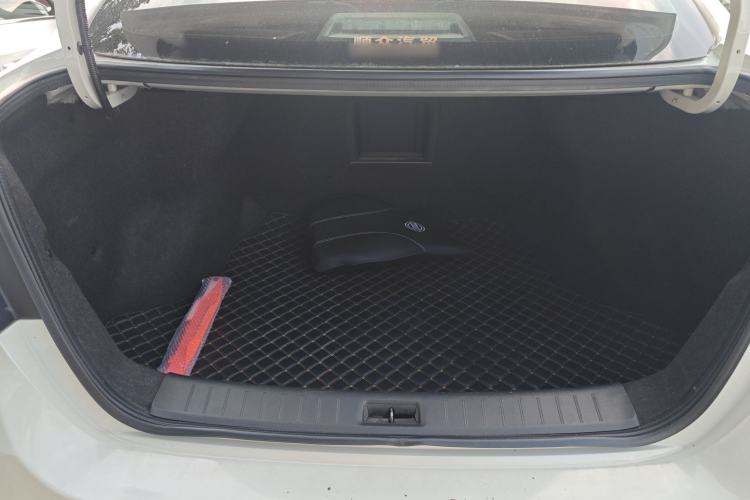 Used Nissan Sylphy 2021 Classic 1.6XL CVT Luxury Edition Trunk