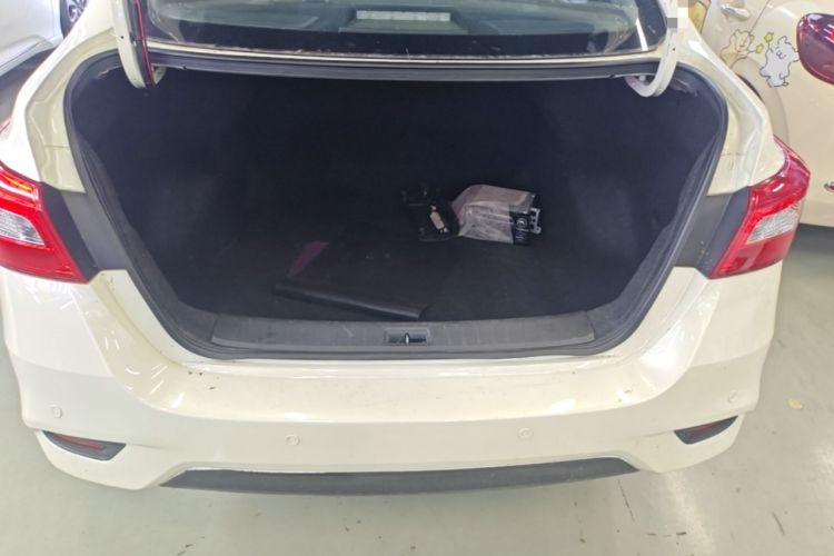 Used Nissan Sylphy 2021 Classic 1.6XE CVT Comfort Edition Trunk