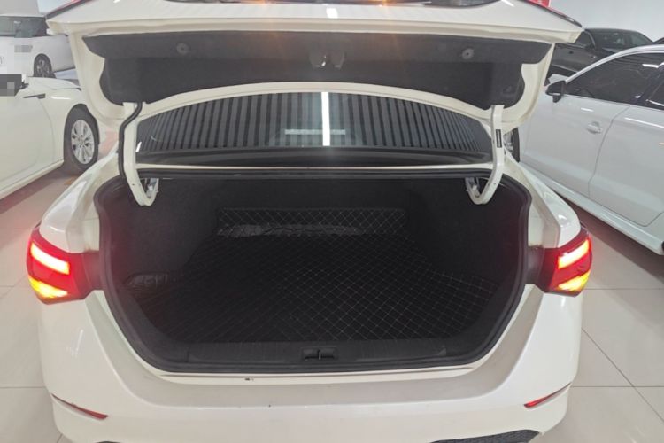 Used Nissan Sylphy 2021 1.6L XL CVT Enjoyment Edition Trunk