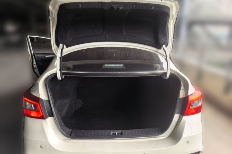Used Nissan Sylphy 2021 Classic 1.6XE CVT Comfort Edition Trunk