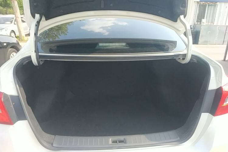 Used Nissan Sylphy 2021 Classic 1.6XE CVT Comfort Edition Trunk