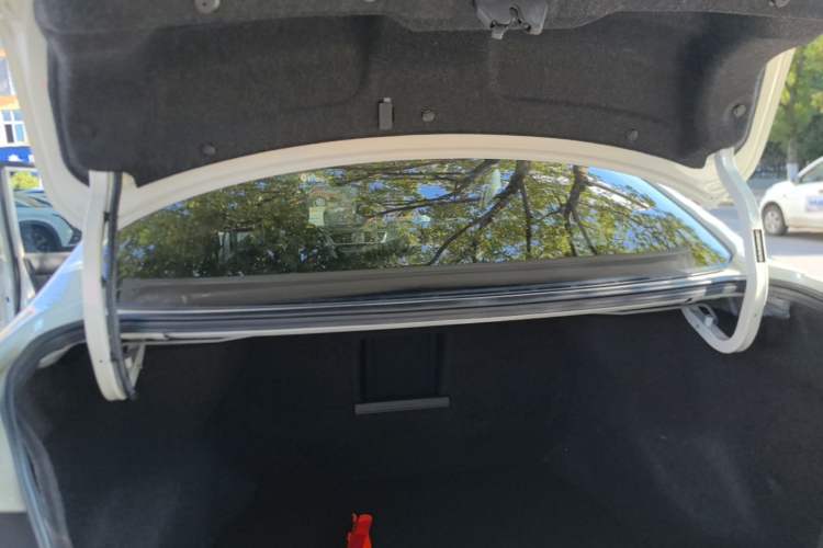 Used Nissan Sylphy 2021 Classic 1.6XL CVT Luxury Edition Trunk