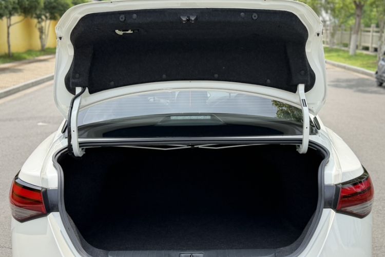 Used Nissan Sylphy 2021 1.6L XL CVT Enjoyment Edition Trunk