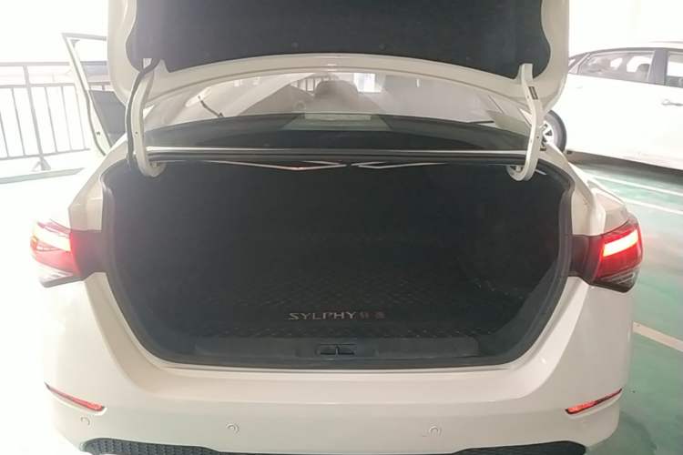 Used Nissan Sylphy 2021 1.6L XL CVT Enjoyment Edition Trunk