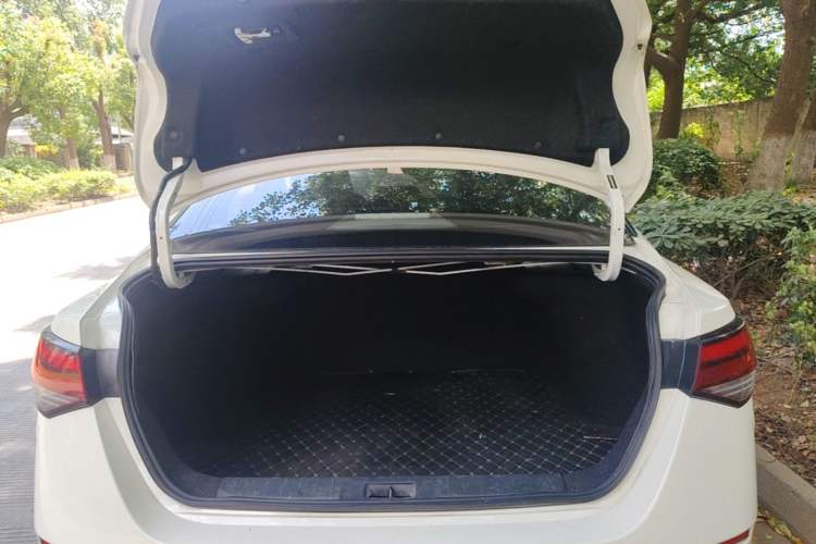 Used Nissan Sylphy 2021 1.6L XL CVT Enjoyment Edition Trunk