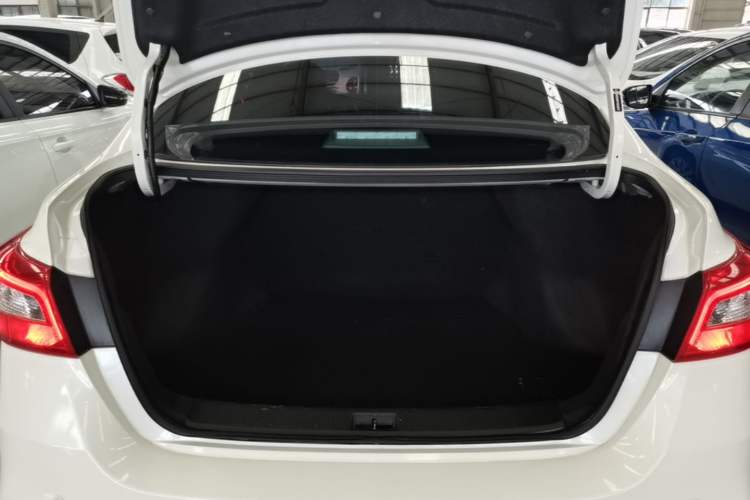 Used Nissan Sylphy 2021 Classic 1.6XE CVT Comfort Edition Trunk