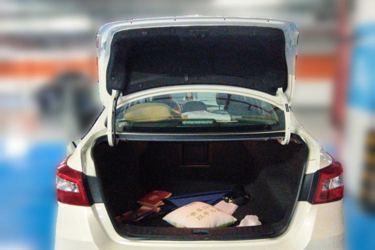 Used Nissan Sylphy 2021 Classic 1.6XL CVT Luxury Edition Trunk