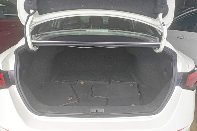 Used Nissan Sylphy 2021 1.6L XL CVT Enjoyment Edition Trunk