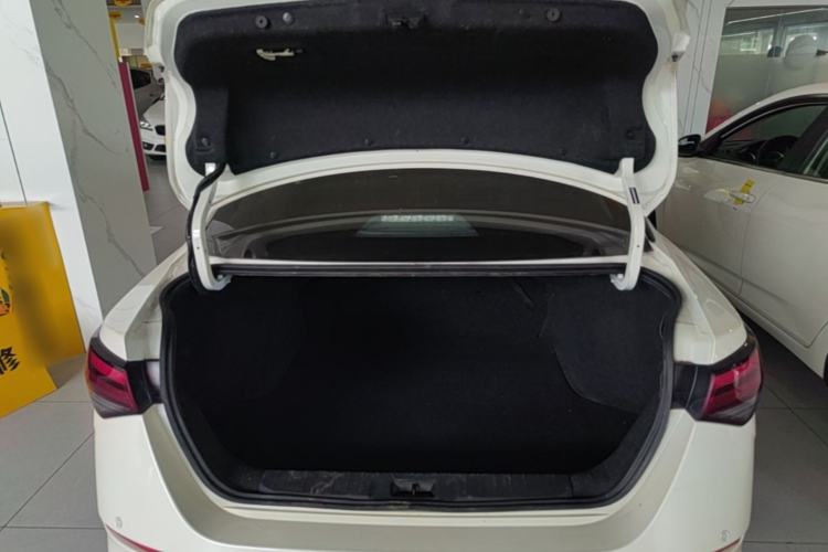Used Nissan Sylphy 2021 1.6L XL CVT Enjoyment Edition Trunk