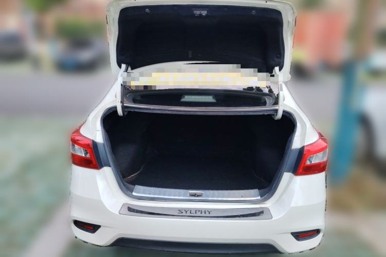Used Nissan Sylphy 2021 Classic 1.6XE CVT Comfort Edition Trunk