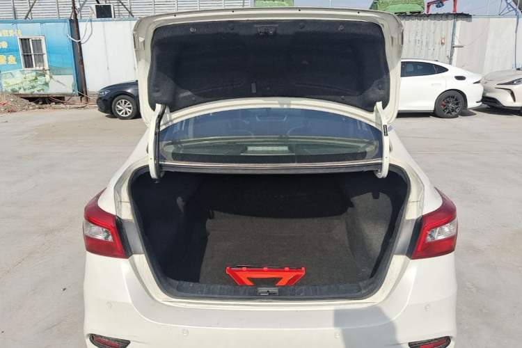 Used Nissan Sylphy 2021 Classic 1.6XE CVT Comfort Edition Trunk