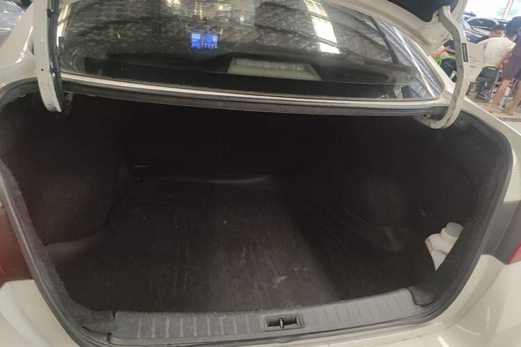 Used Nissan Sylphy 2021 Classic 1.6XE Manual Comfort Edition Trunk