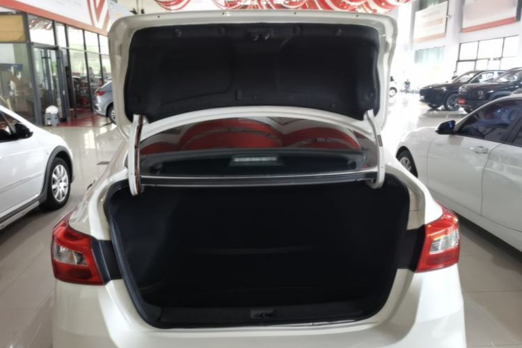 Used Nissan Sylphy 2021 Classic 1.6XL CVT Luxury Edition Trunk
